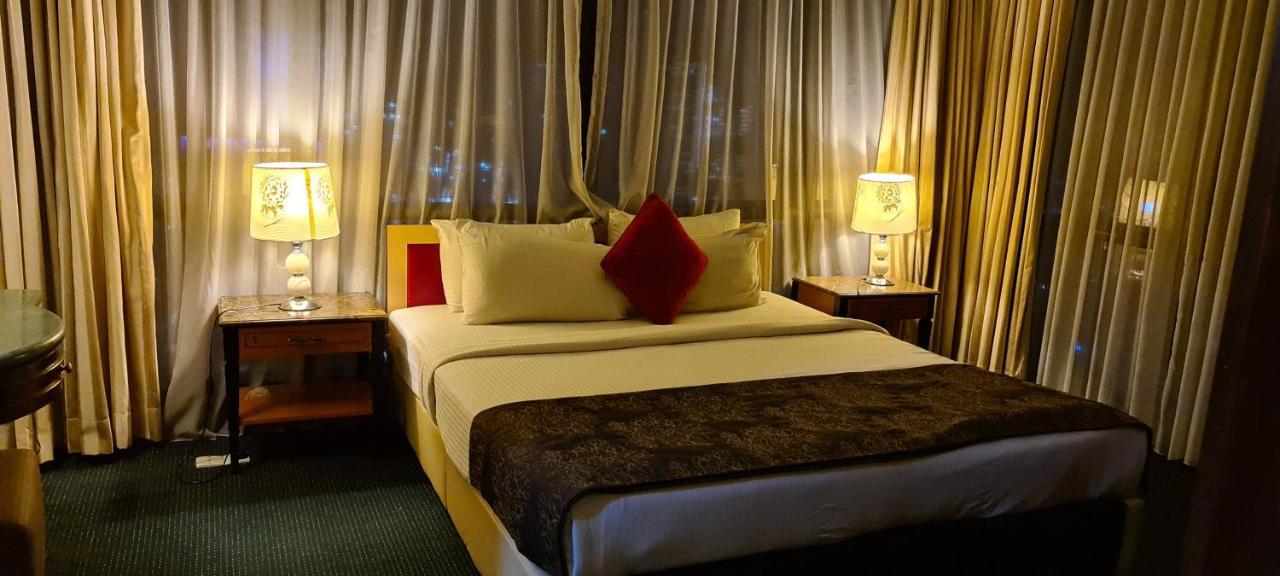Raymond Suites At Berjaya Times Square Kuala Lumpur Eksteriør billede