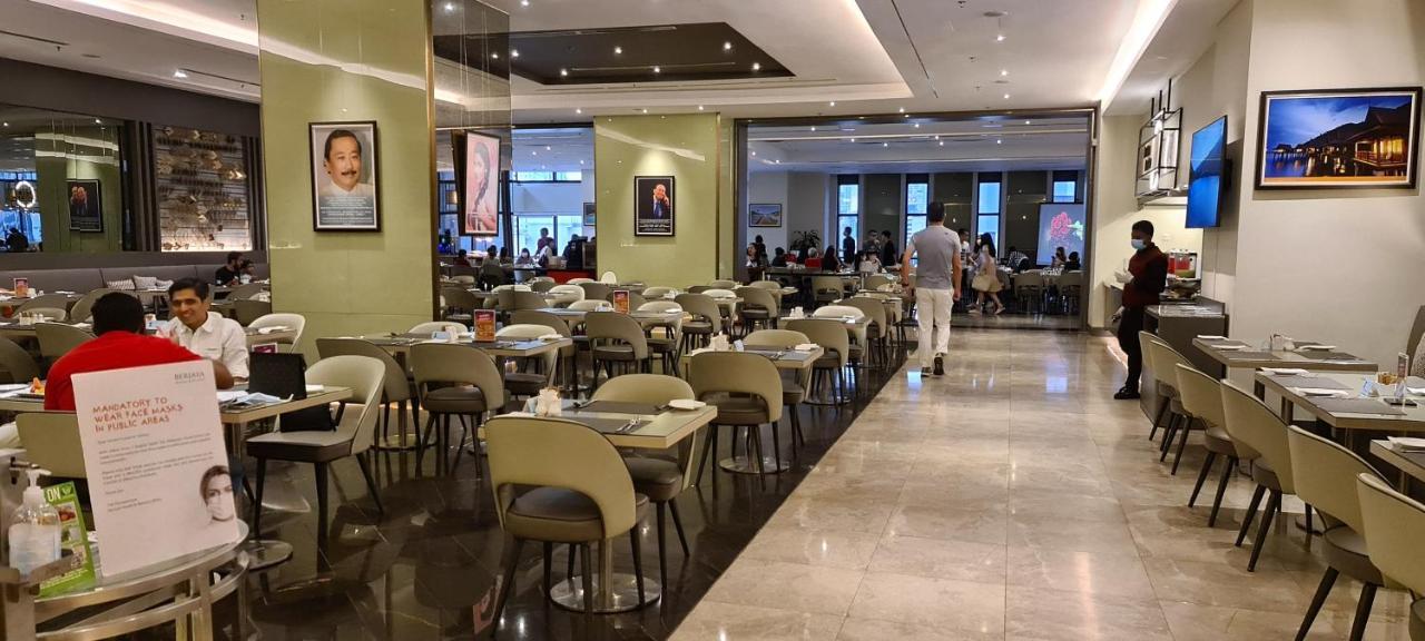 Raymond Suites At Berjaya Times Square Kuala Lumpur Eksteriør billede