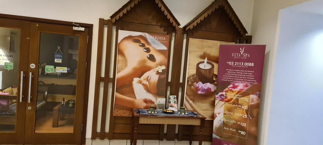 Raymond Suites At Berjaya Times Square Kuala Lumpur Eksteriør billede